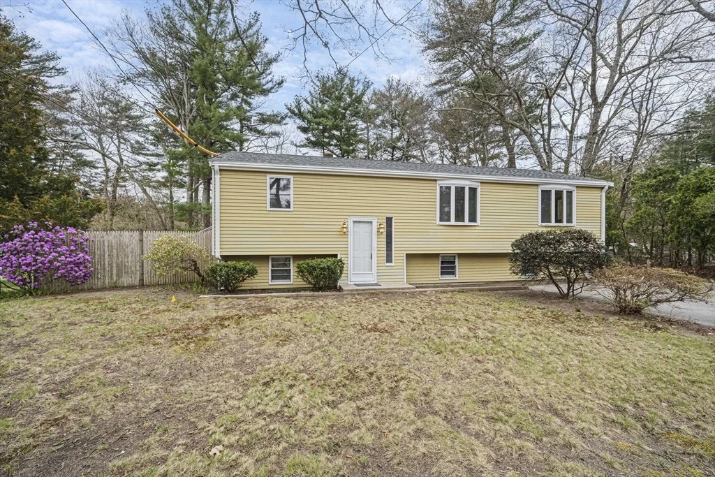 Photo of 405 Plain Street