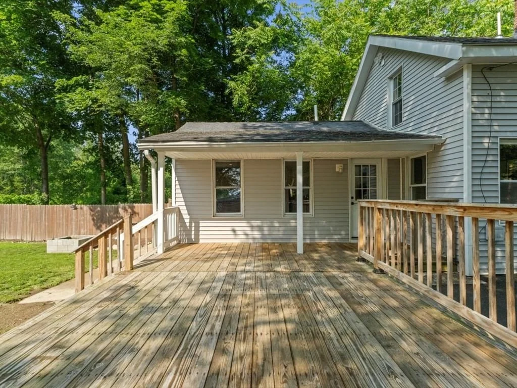 Photo of 433 Main St