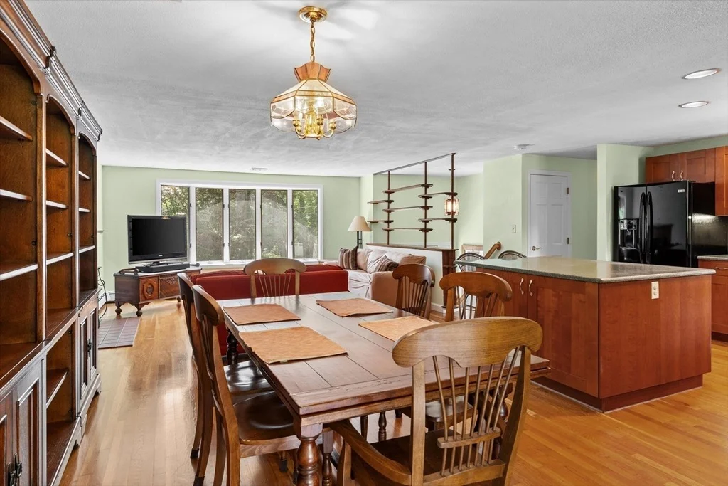 Photo of 9 Brentwood Dr