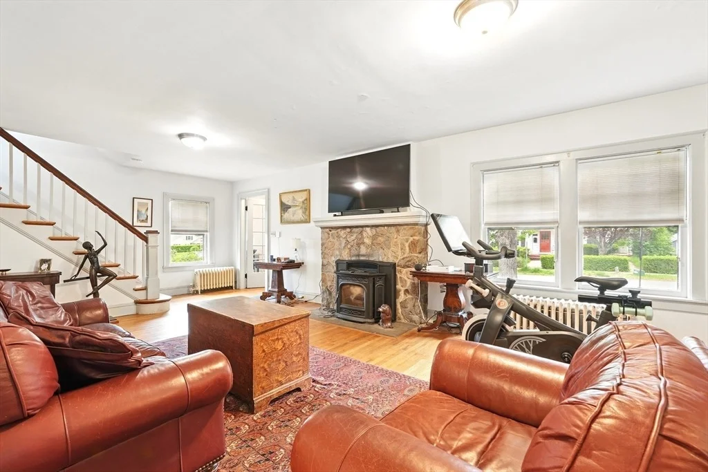 Photo of 20 Ferrante Avenue