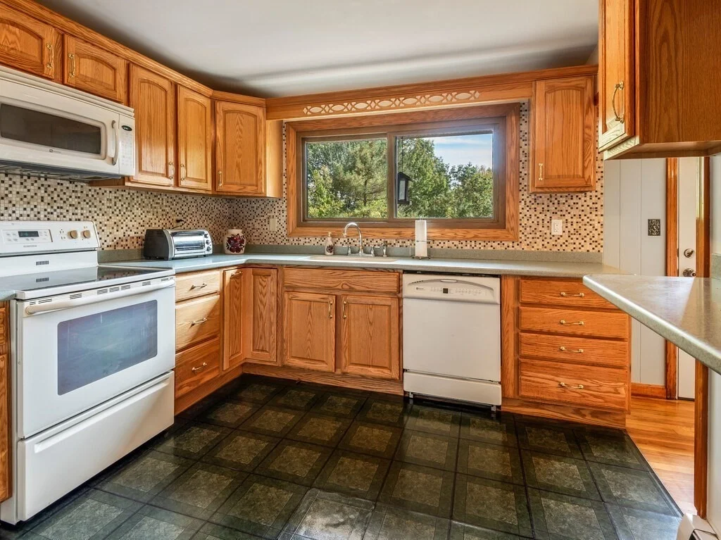 Photo of 30 Russell Hill Rd