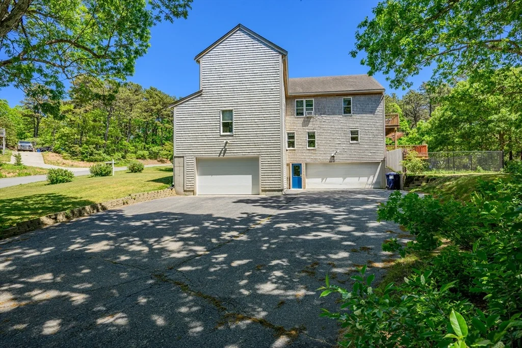 Photo of 2 Short Lots Ln
