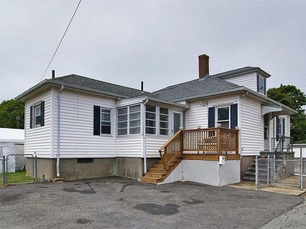 Photo of 57 Larouche St