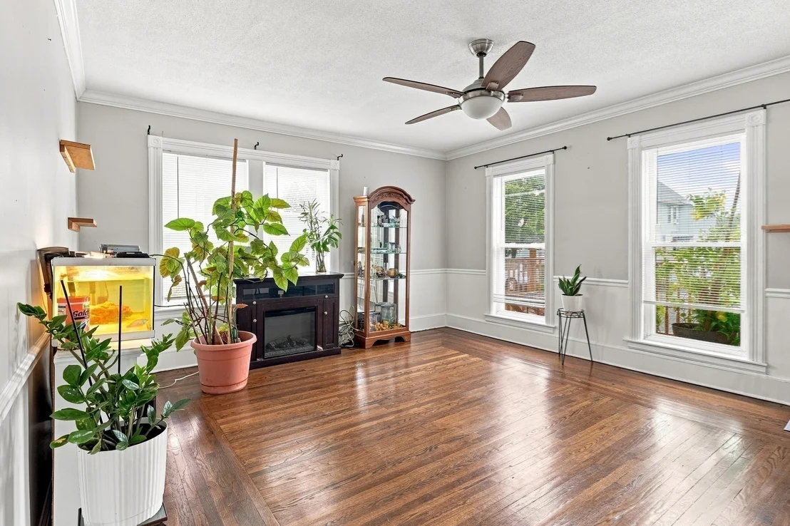 Photo of 70 Pine St