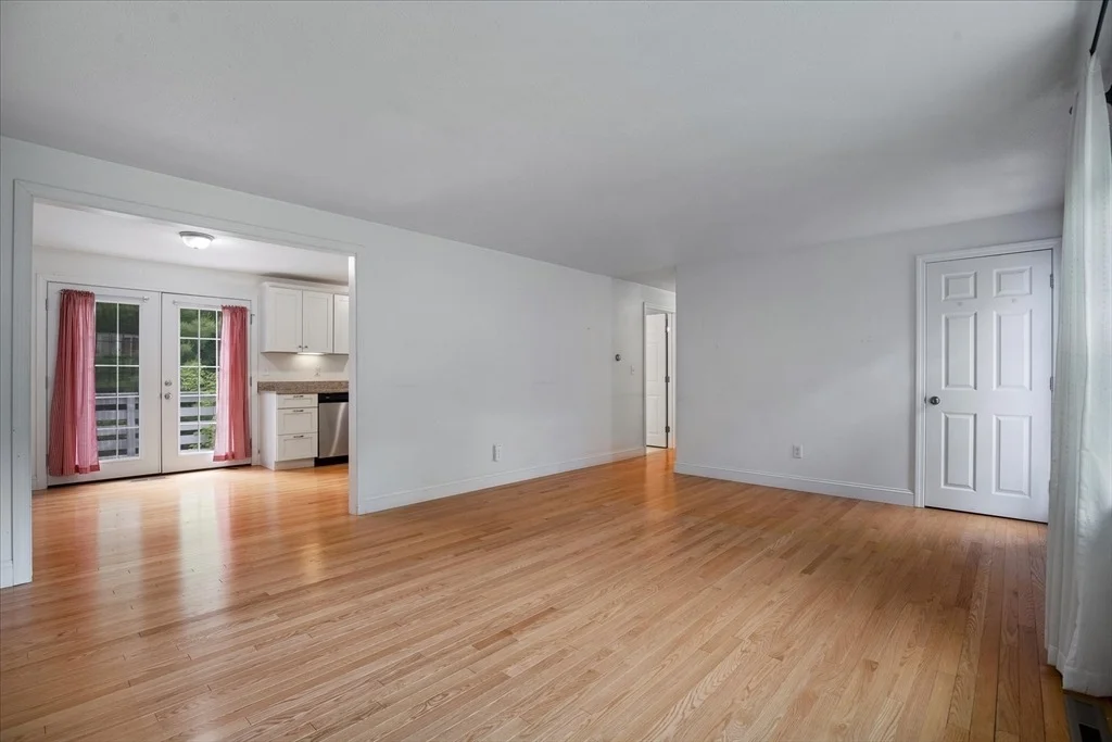 Photo of 25 Liam Ln