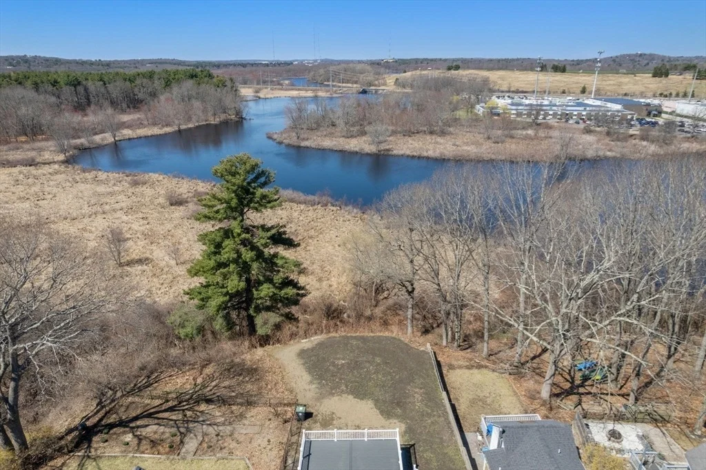 Photo of 243 Riverside Dr
