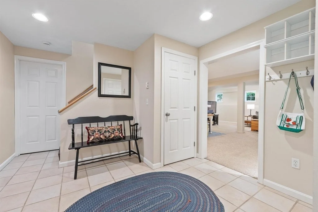Photo of 25 Whitney Lane