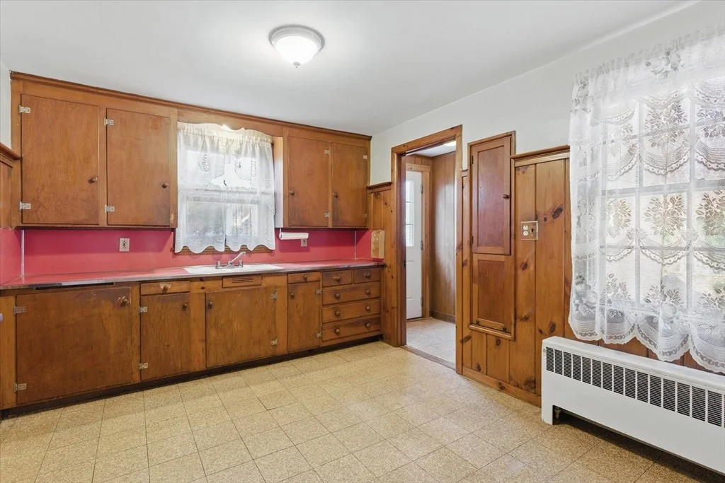 Photo of 12 Sanger Ave