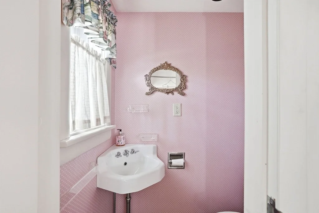 Photo of 234 Converse Rd