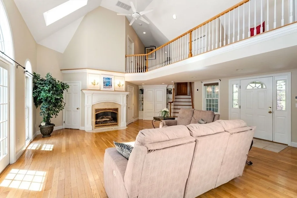 Photo of 13 Lisa Ln