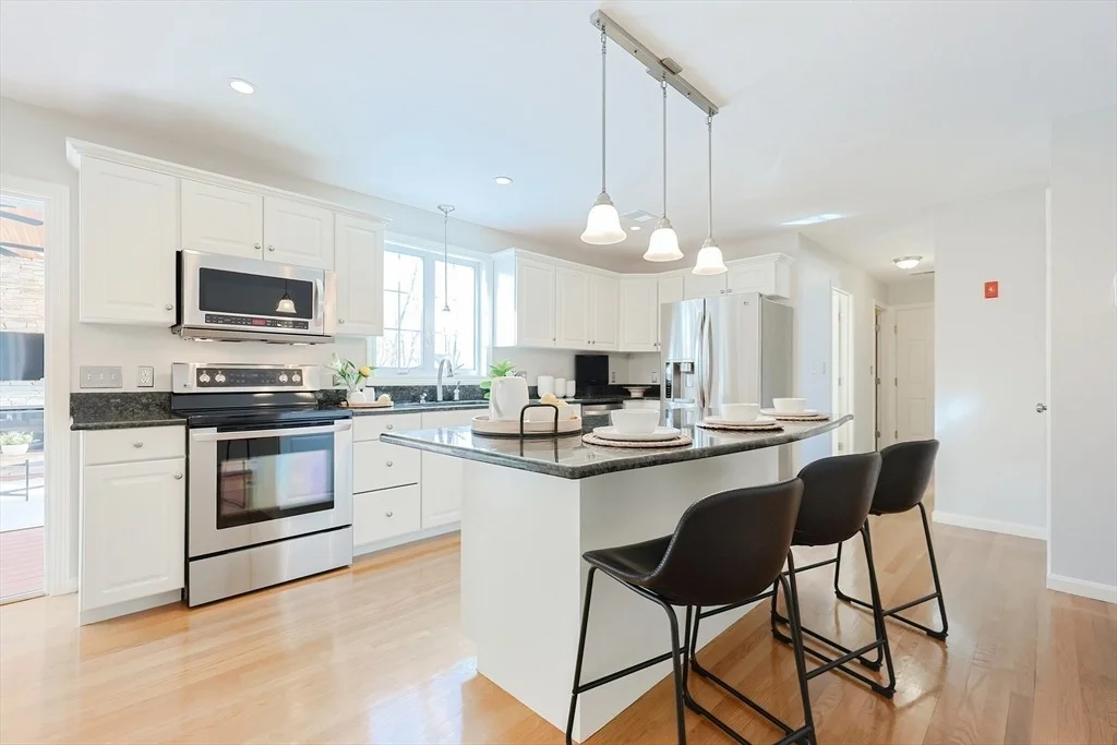 Photo of 8 Empire Dr
