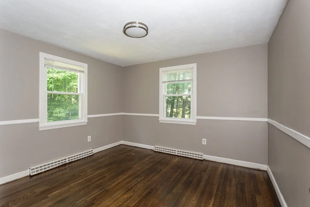 Photo of 12 Sargent Ln
