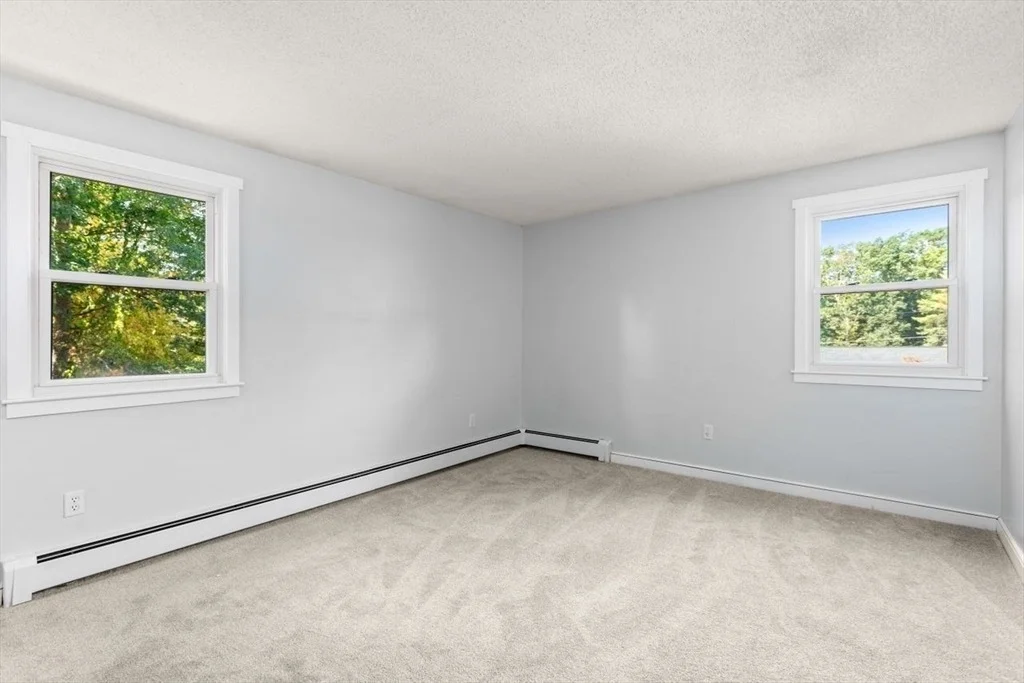 Photo of 28 Colonial Way