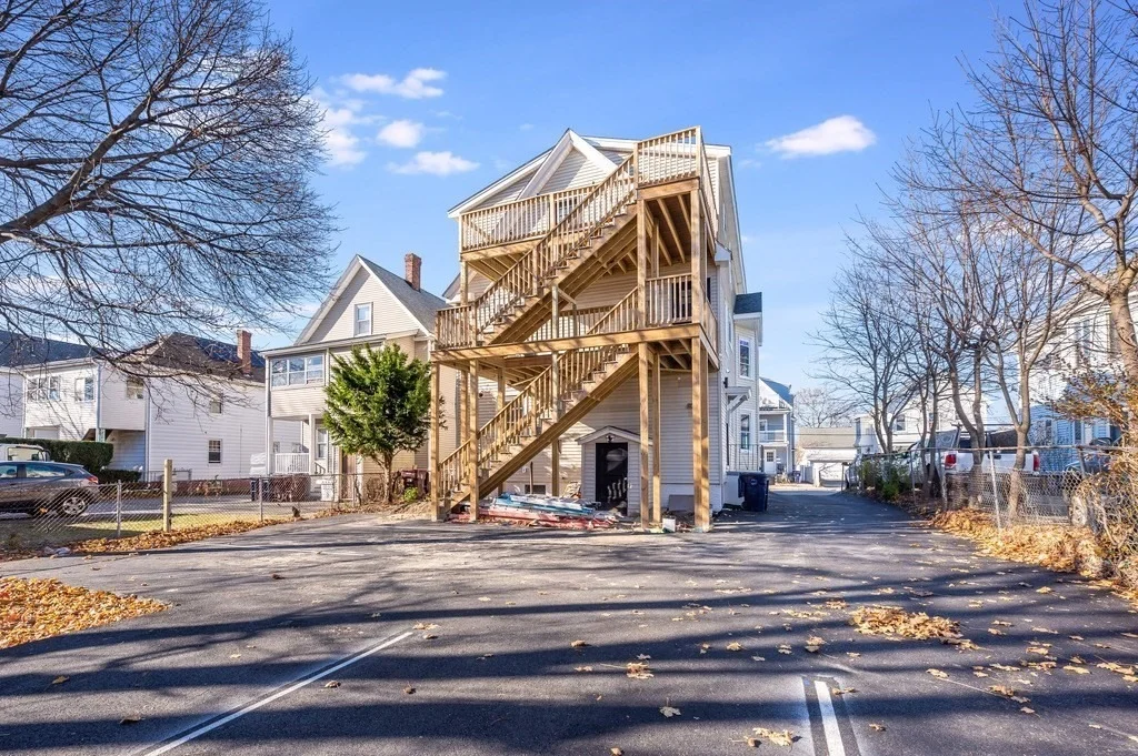 Photo of Unit 2 at 121 Florence Street