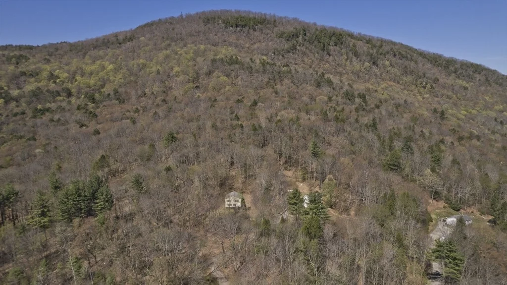 Photo of 300 Middlefield