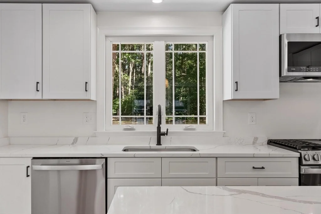 Photo of 63 Maplewood Dr