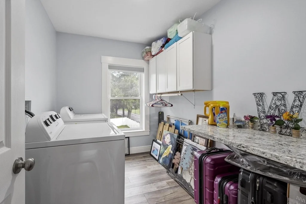 Photo of 180 Spring St