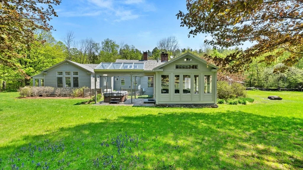 Photo of 58 River Road