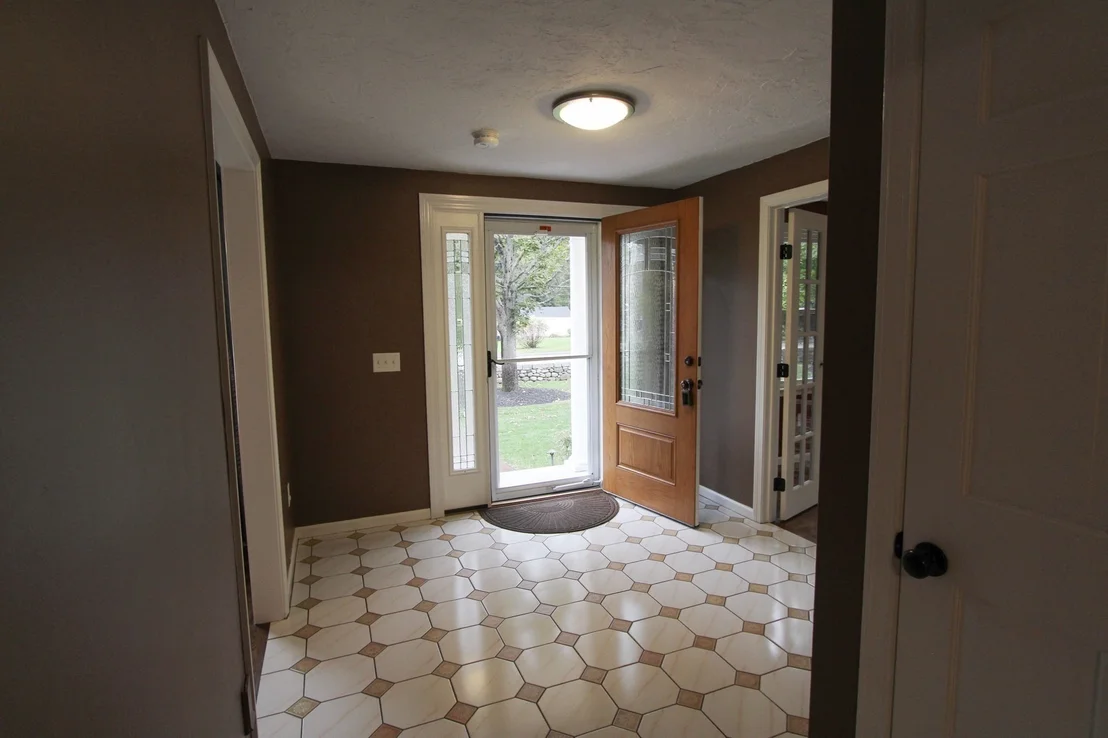 Photo of 10 Stoneybrook Drive