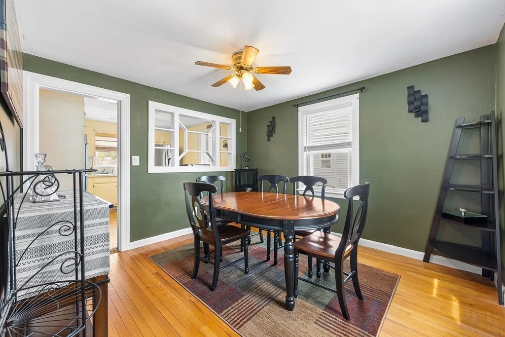 Photo of 39 Badger Rd