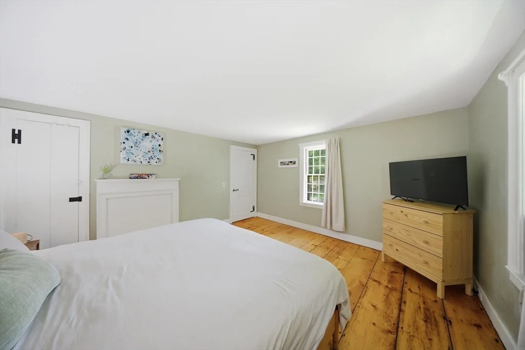 Photo of 46 Willard Rd