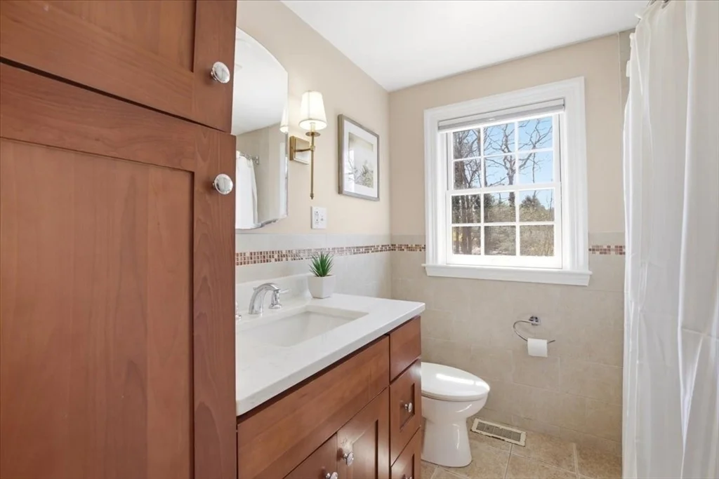 Photo of 137 Robert Rd