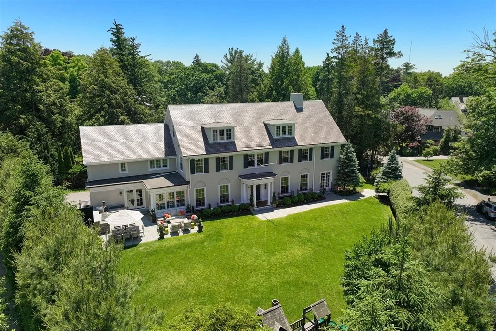 Photo of 10 Burnham Rd