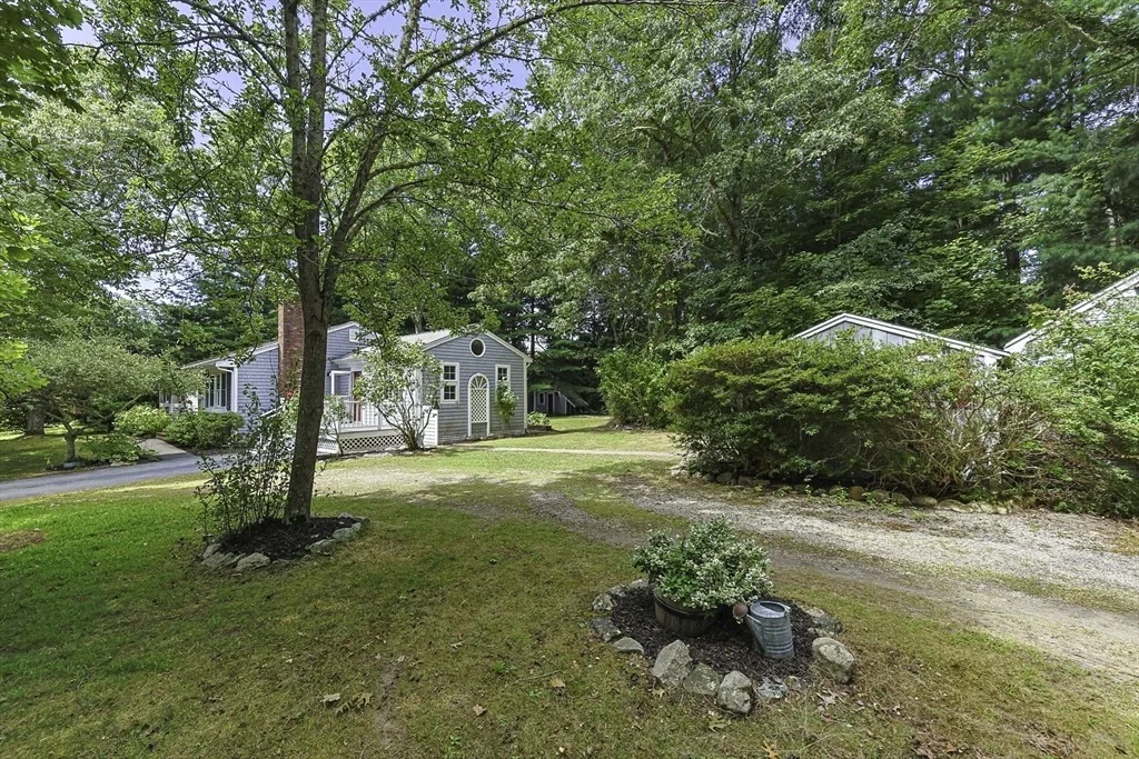 Photo of 5 Carl Gardner Rd