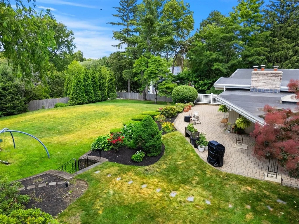 Photo of 285 Brush Hill Rd