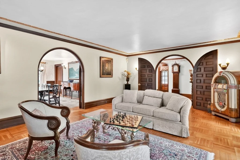 Photo of 135 Forest Glen Rd