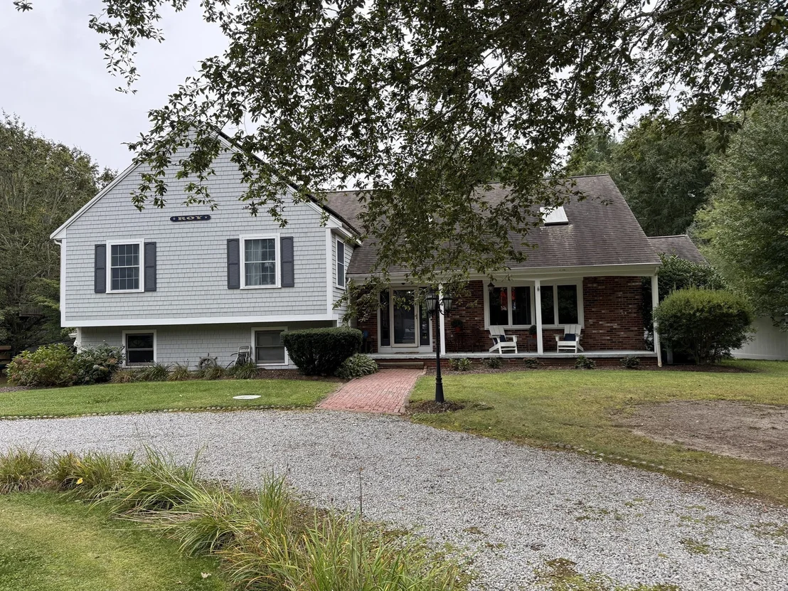 Photo of 4 Allen Rd.