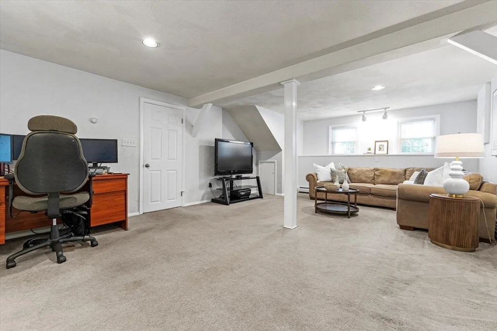 Photo of 42 Crescent