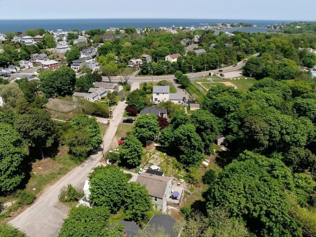 Photo of 9 Shore Garden Rd