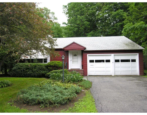 Photo of 37 Lake Drive