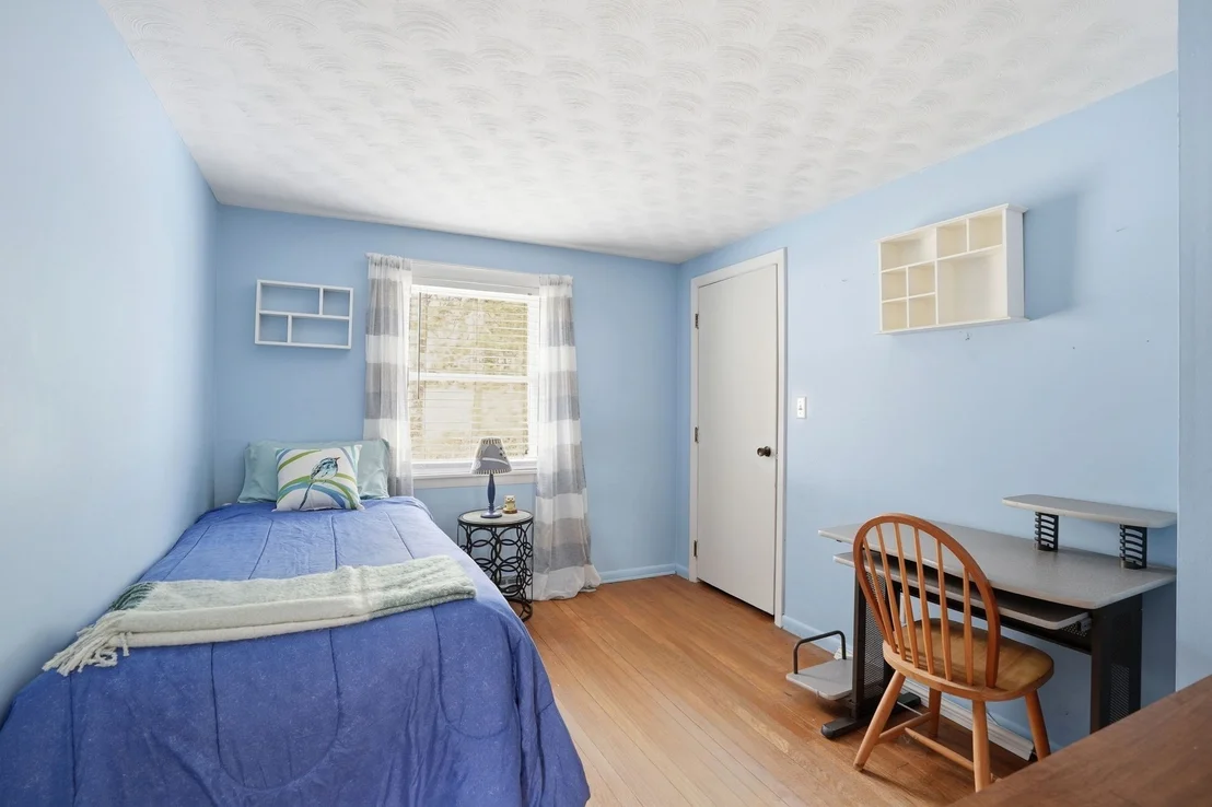 Photo of 94 Edgewater Drive