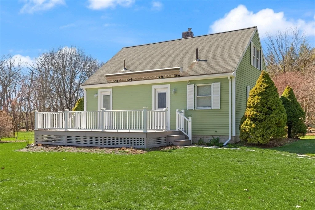 Photo of 100 Parmenter Rd