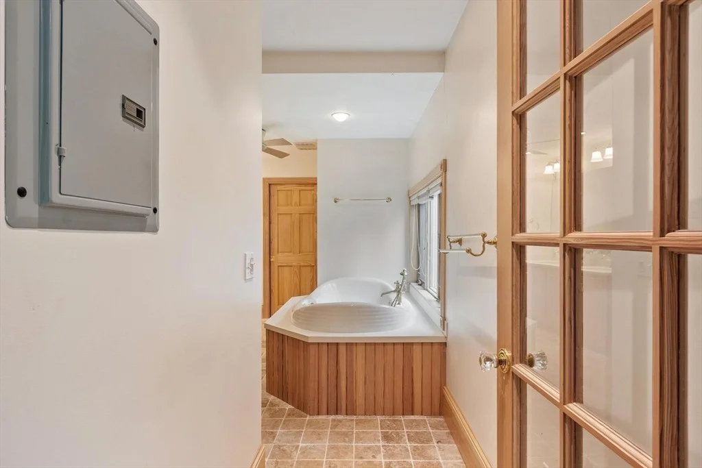 Photo of 289 Sterling Rd
