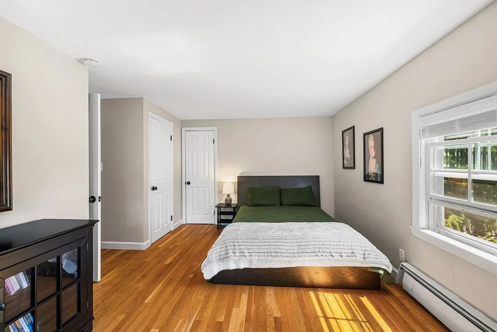 Photo of 21 Bartlett Ave