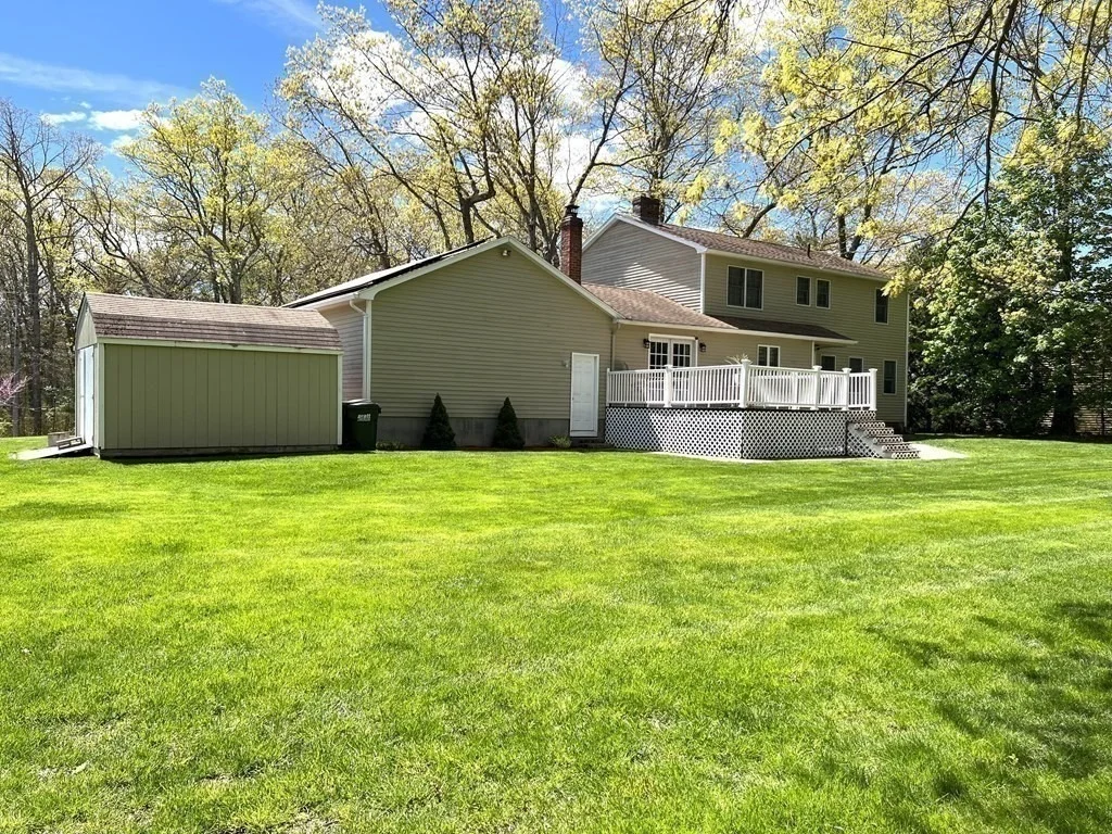 Photo of 75 Klebart Ave