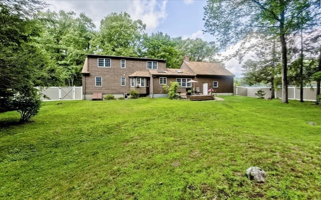 Photo of 4 Caroline Cir