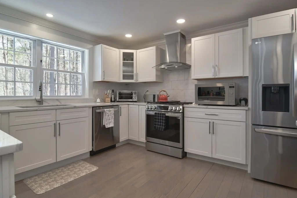 Photo of 555 Old Harvard Rd