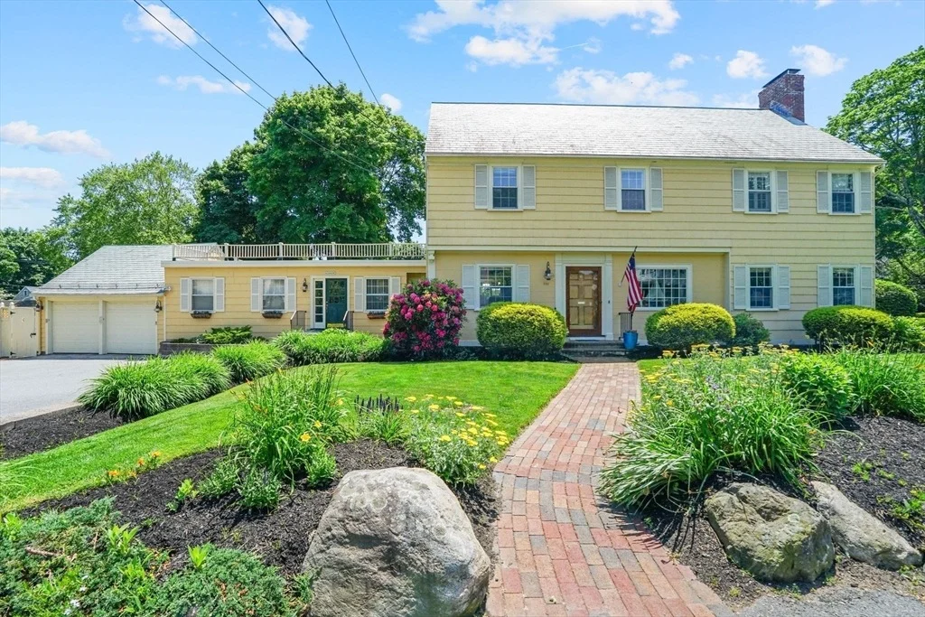 Photo of 246 Woburn Street