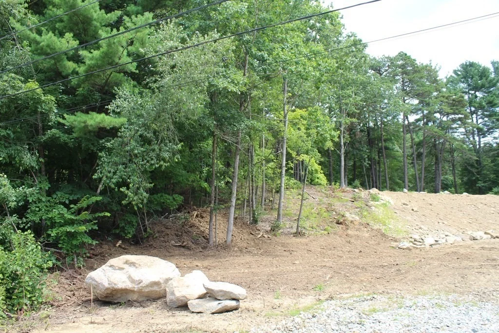 Photo of 49 Gilbertville Rd