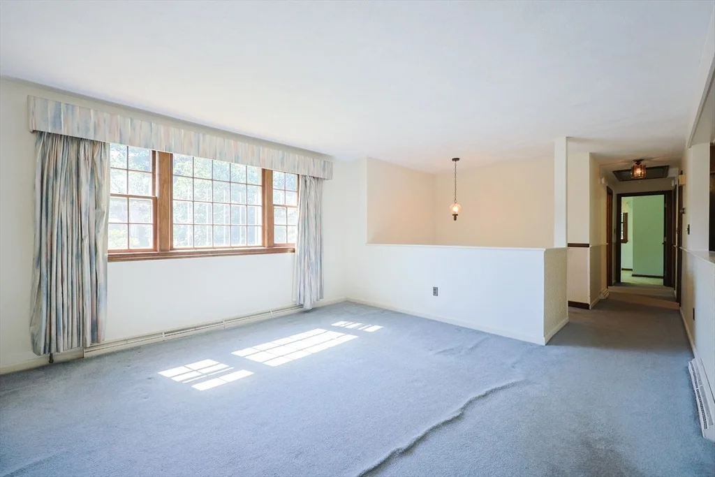 Photo of 7 Eric Ln