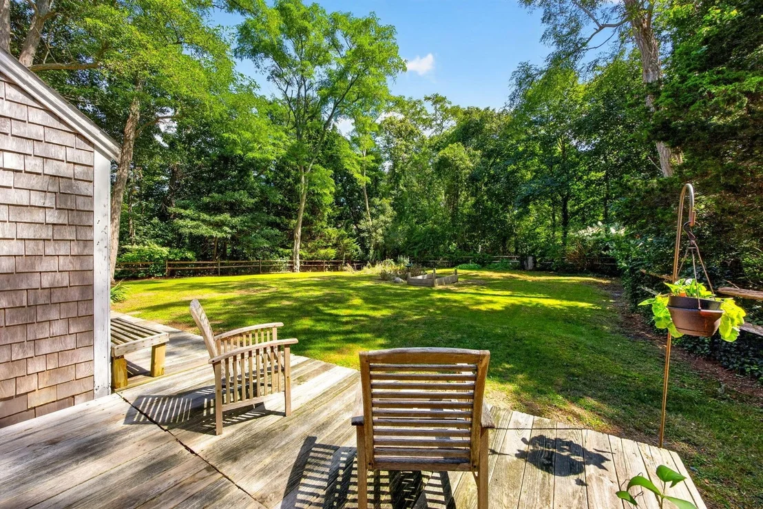 Photo of 7 Carmen Ln