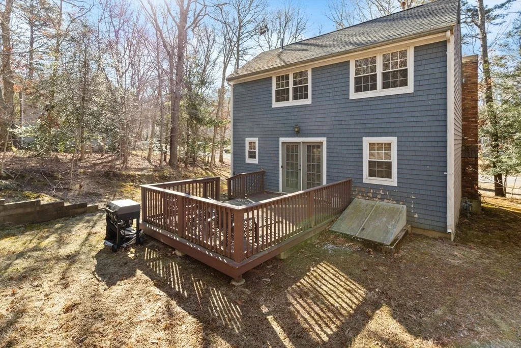 Photo of 73 Deerfield Rd