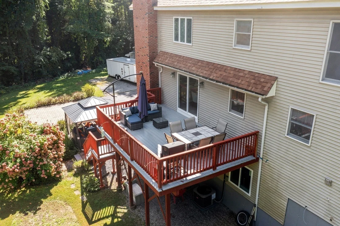 Photo of 1 Laurelwoods Dr