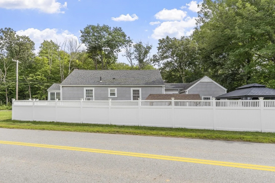 Photo of 200 Main St