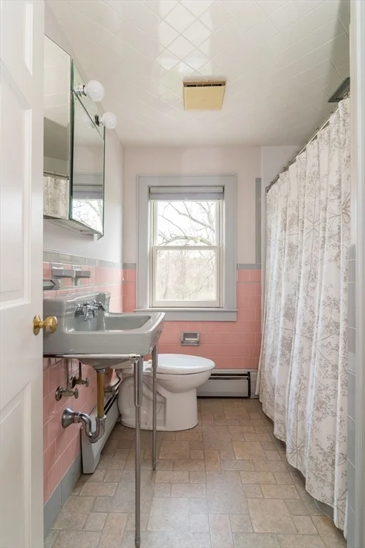 Photo of 431 Clapboardtree Street