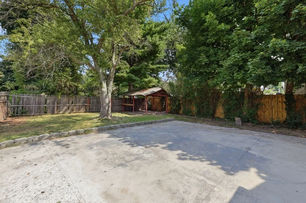 Photo of 222 Hamilton St